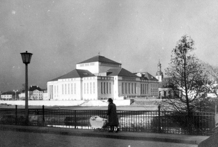 Historische Aufnahmen des Saarländischen Staatstheaters
